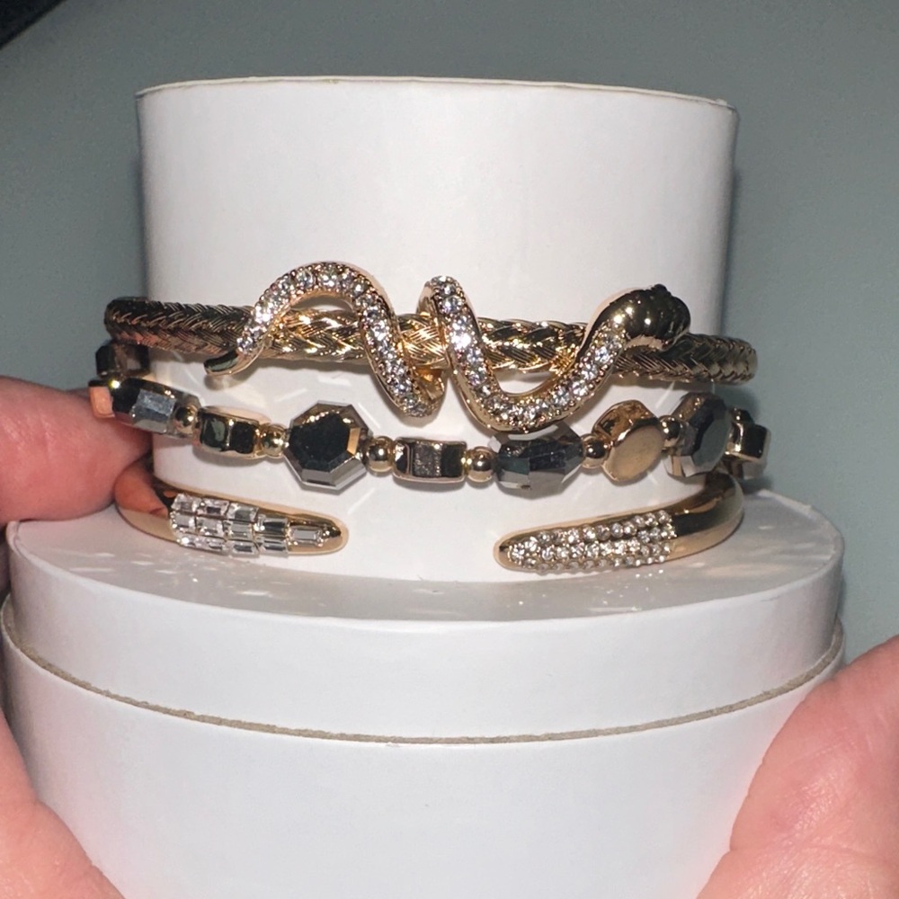 Luxurious Gold and Black Snake Bracelet Set